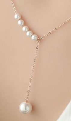 silver-&amp-pearl-necklaces